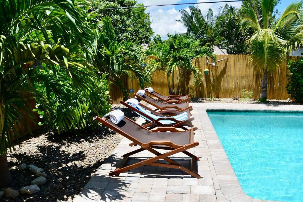 Tropical Retreat Near Beaches, Cruise Terminals Merritt Island Esterno foto