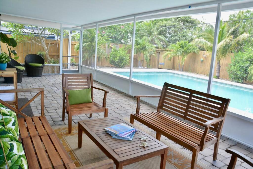 Tropical Retreat Near Beaches, Cruise Terminals Merritt Island Esterno foto