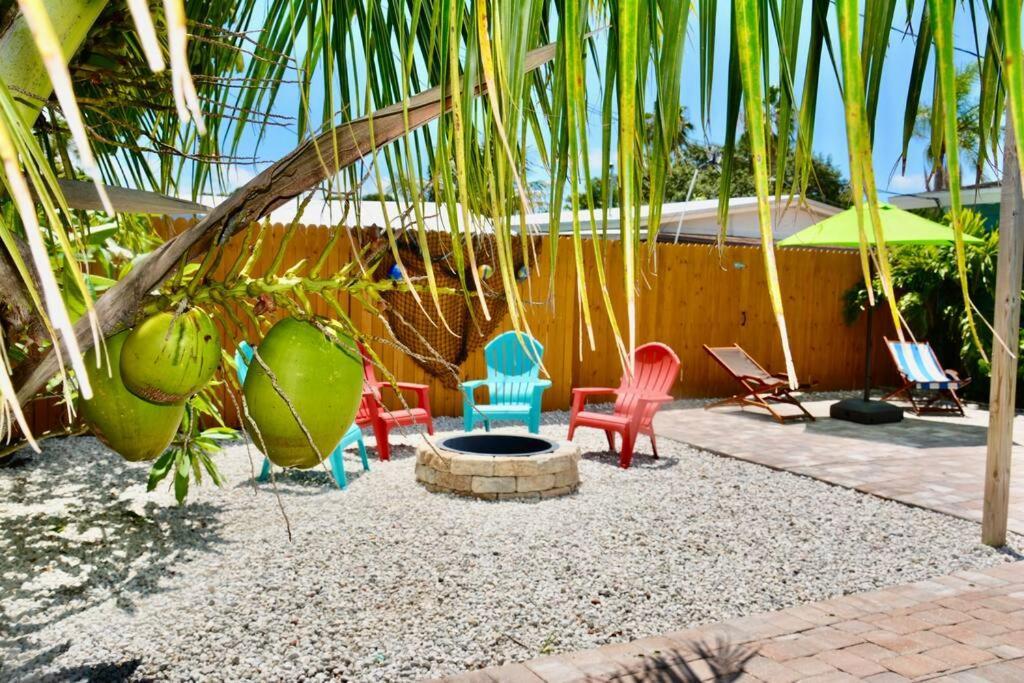 Tropical Retreat Near Beaches, Cruise Terminals Merritt Island Esterno foto
