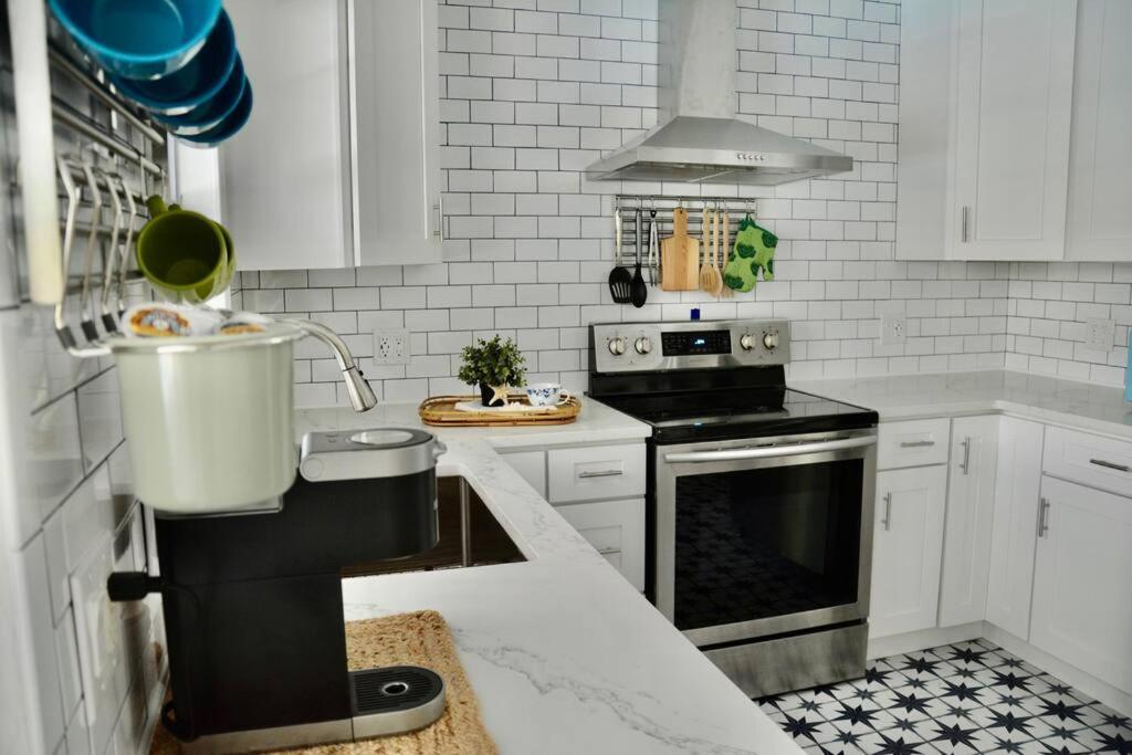 Tropical Retreat Near Beaches, Cruise Terminals Merritt Island Esterno foto